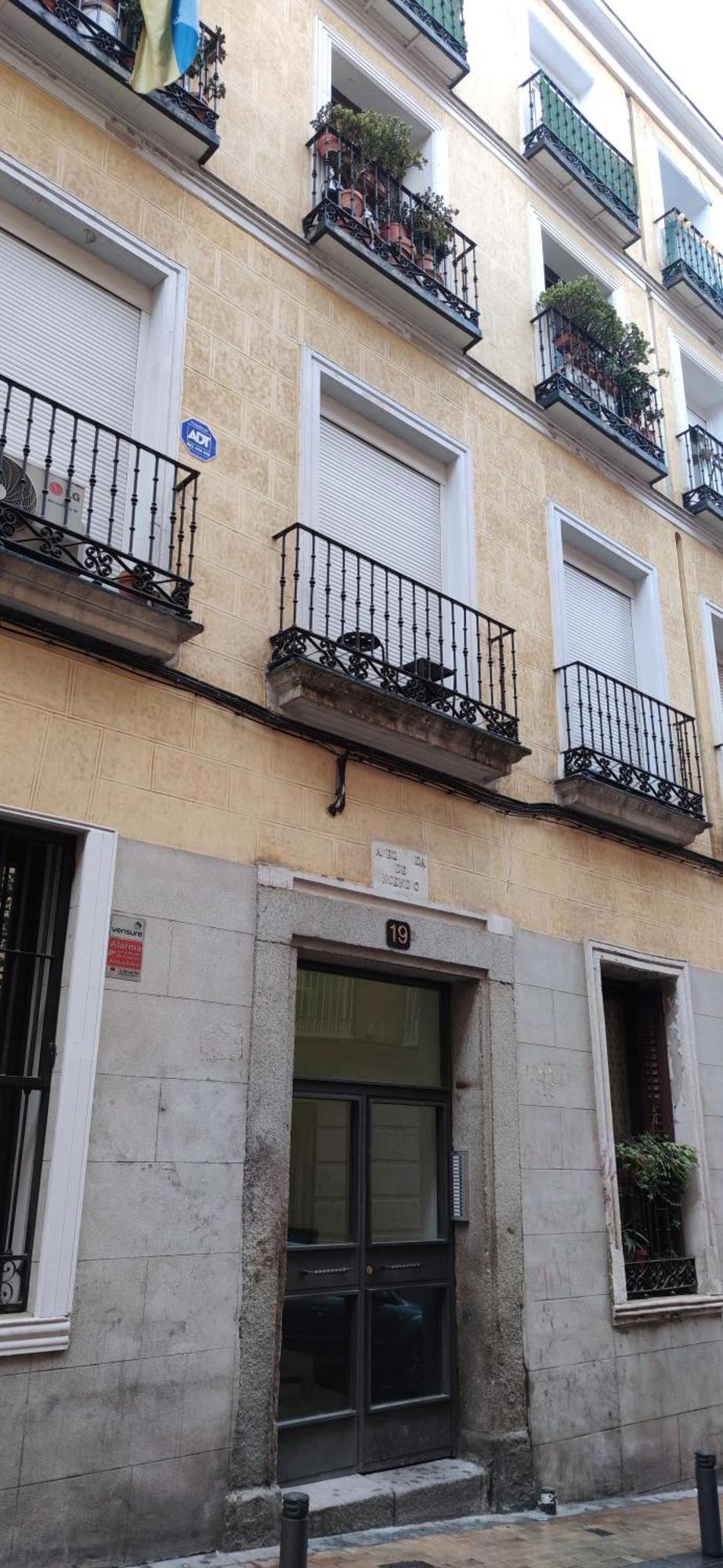 Apartment Corrala Con Estilo En Malasana